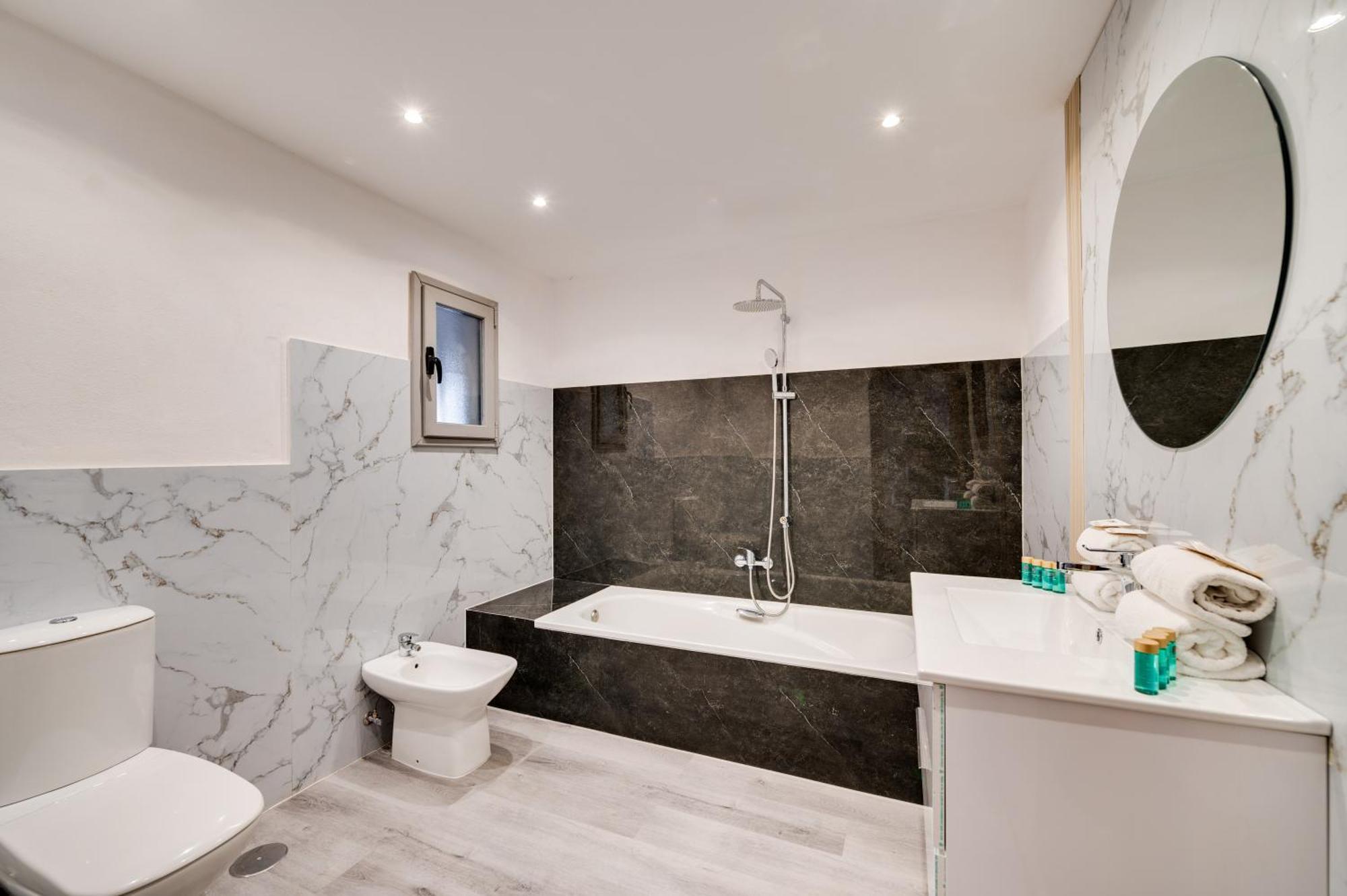 Vacation Marbella I Stylish 5Bdr Penthouse, Sea And Marina View Apartment Ngoại thất bức ảnh